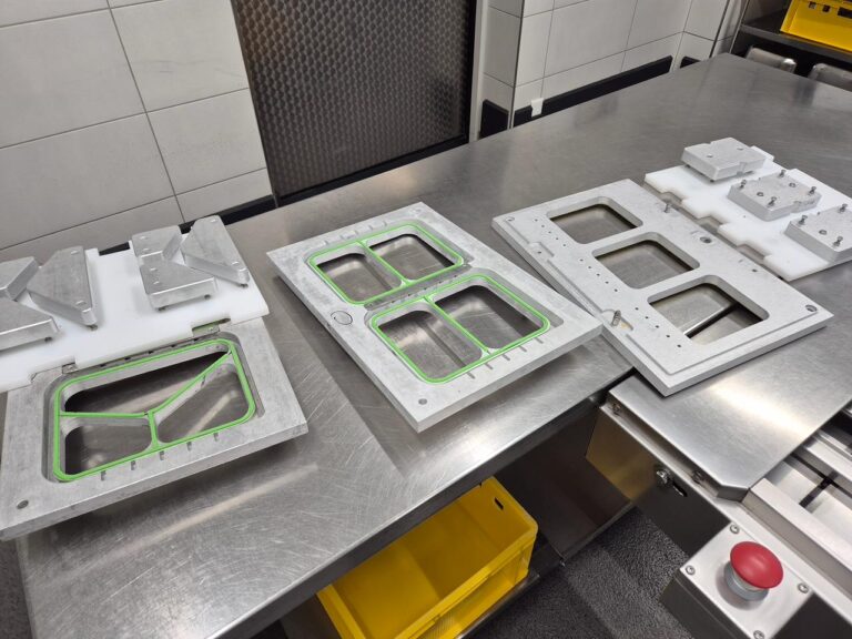 Meerdere gereedschapssets voor verschillende trayformaten van de Italian Pack traysealer