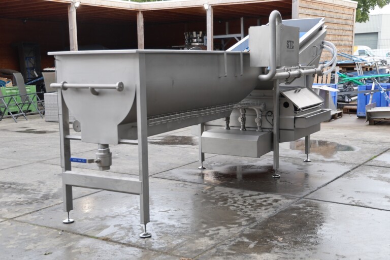 Kronen GEWA 4000 washer three-quarter view after full technical overhaul
